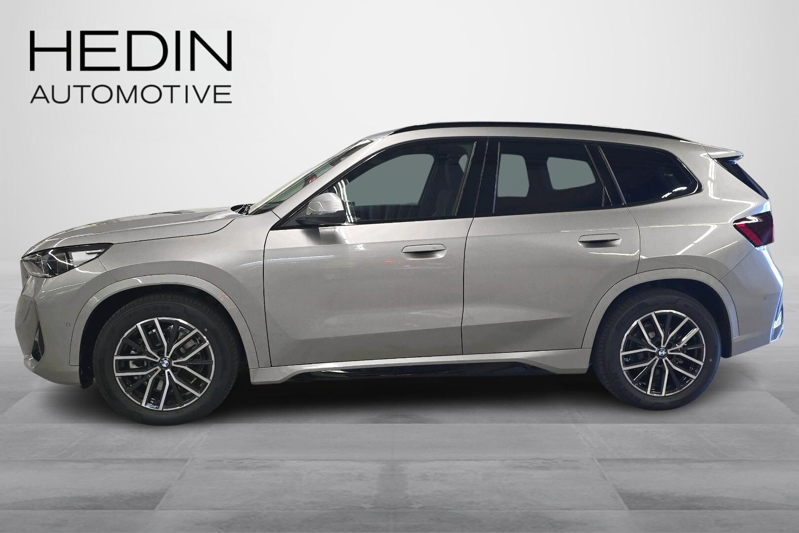 BMW iX1 U11 xDrive30 Fully Charged 2026, kuva 5/23