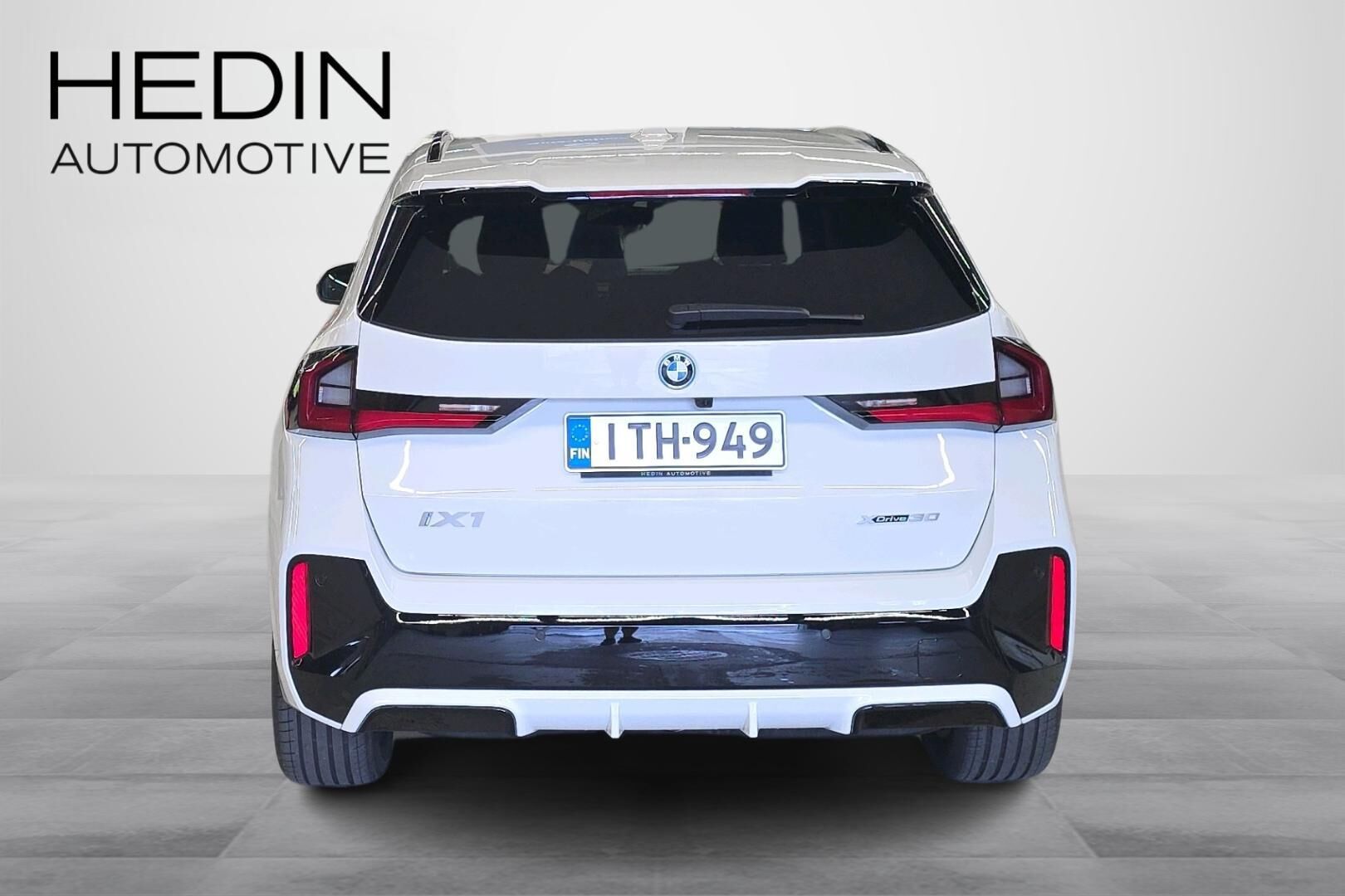 BMW iX1 xDrive30 Fully Charged 2026, kuva 3/24