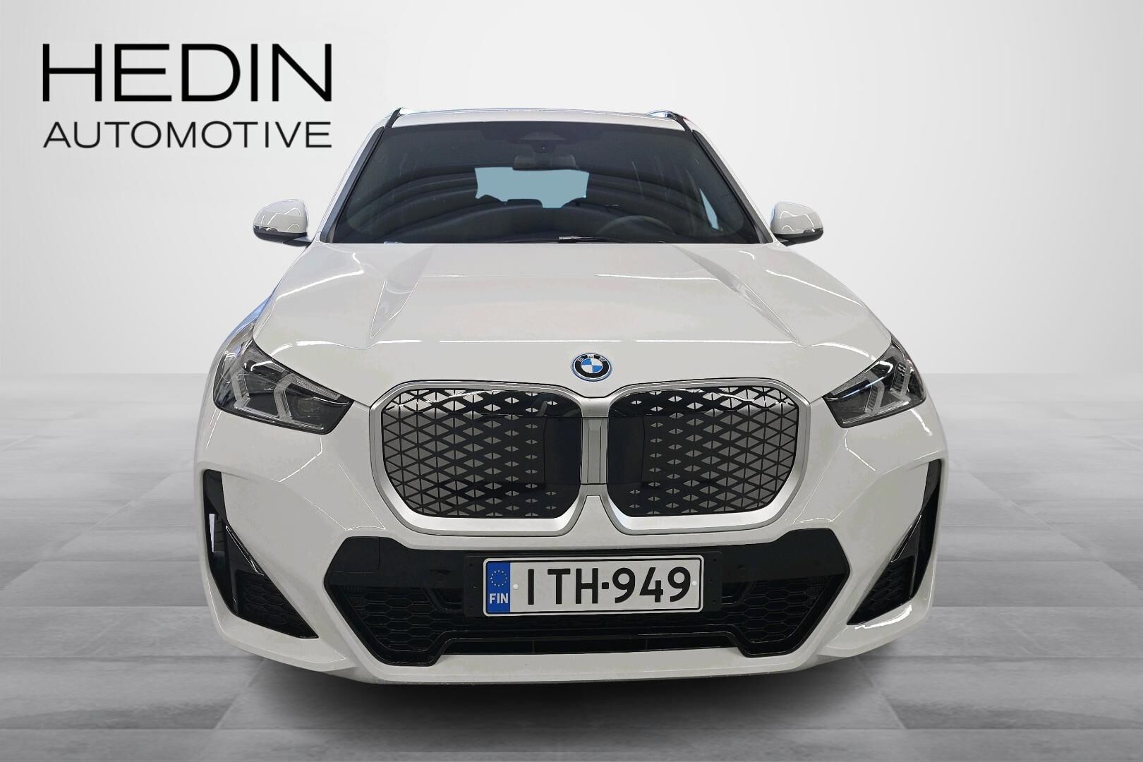 BMW iX1 xDrive30 Fully Charged 2026, kuva 4/24