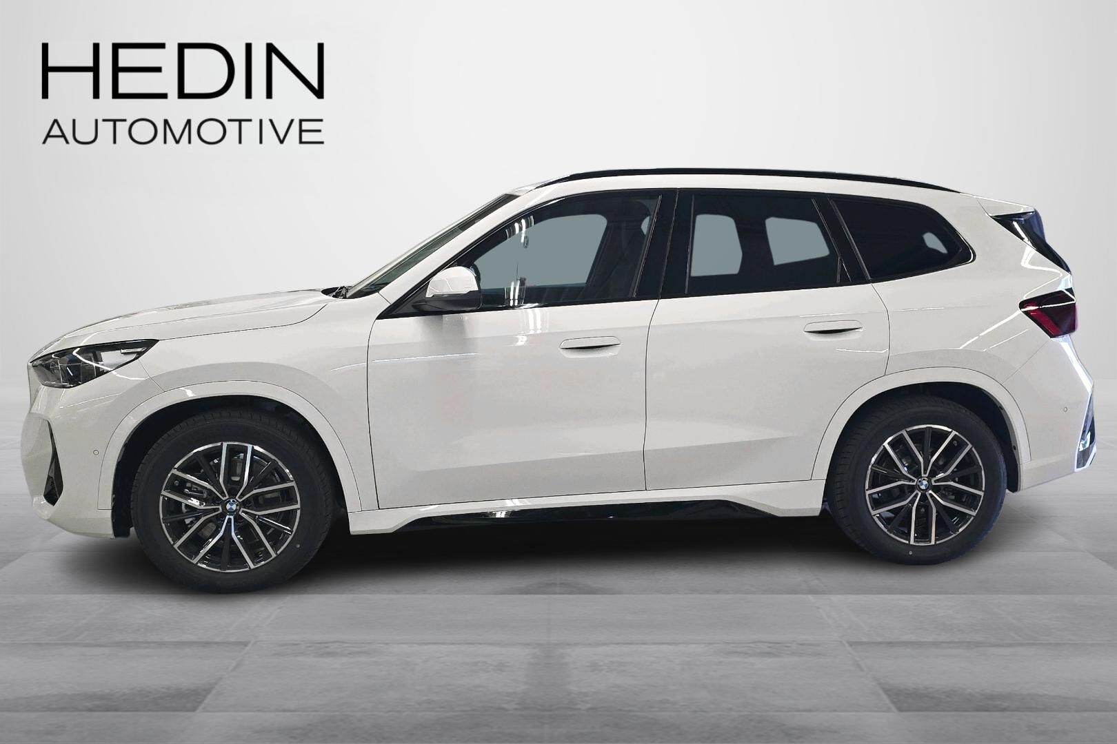 BMW iX1 xDrive30 Fully Charged 2026, kuva 5/24