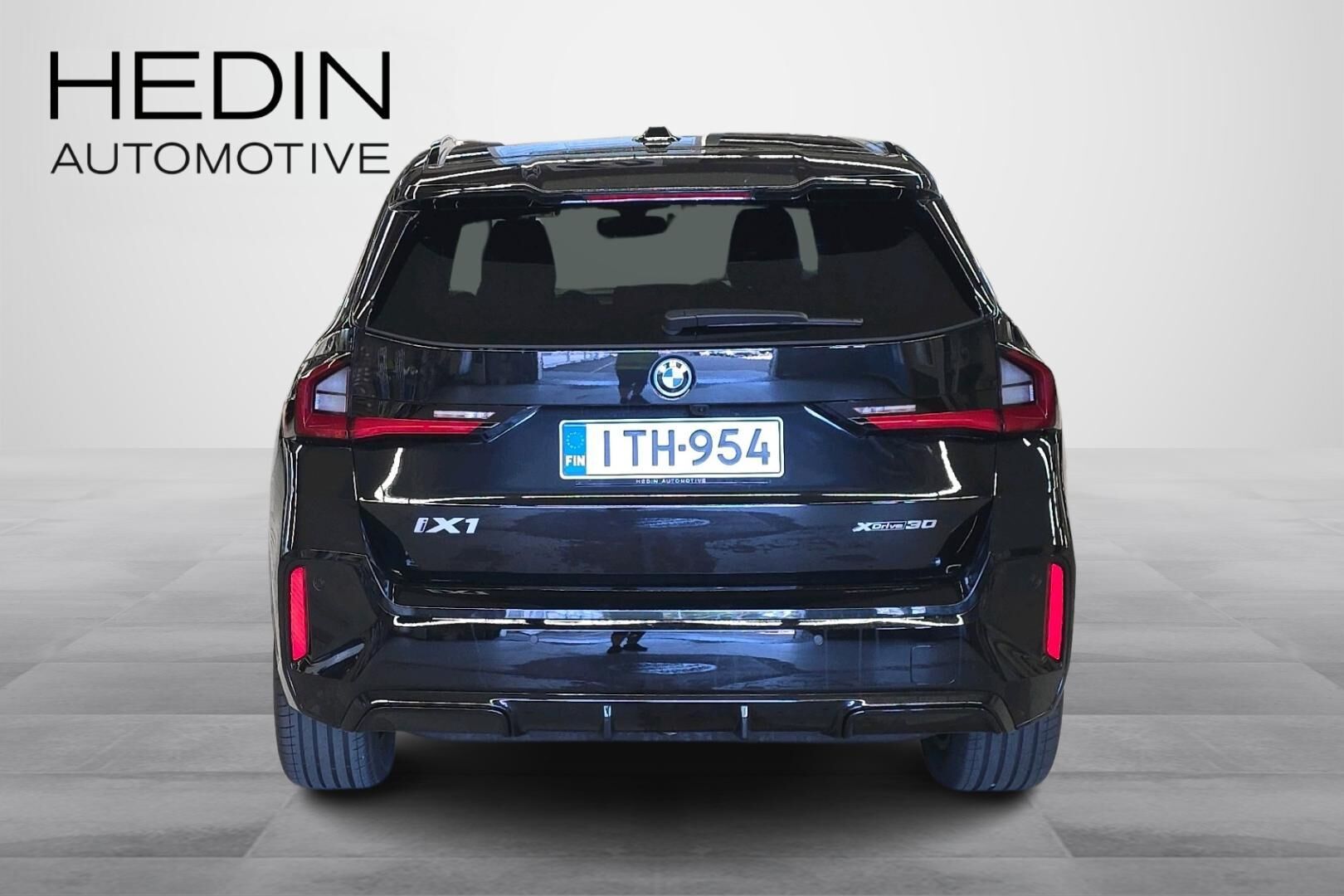 BMW iX1 U11 xDrive30 Fully Charged 2026, kuva 3/24