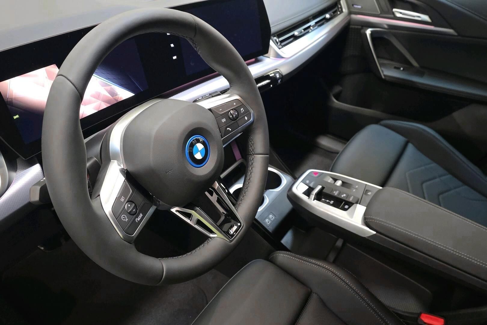BMW iX1 U11 xDrive30 Fully Charged 2026, kuva 7/24