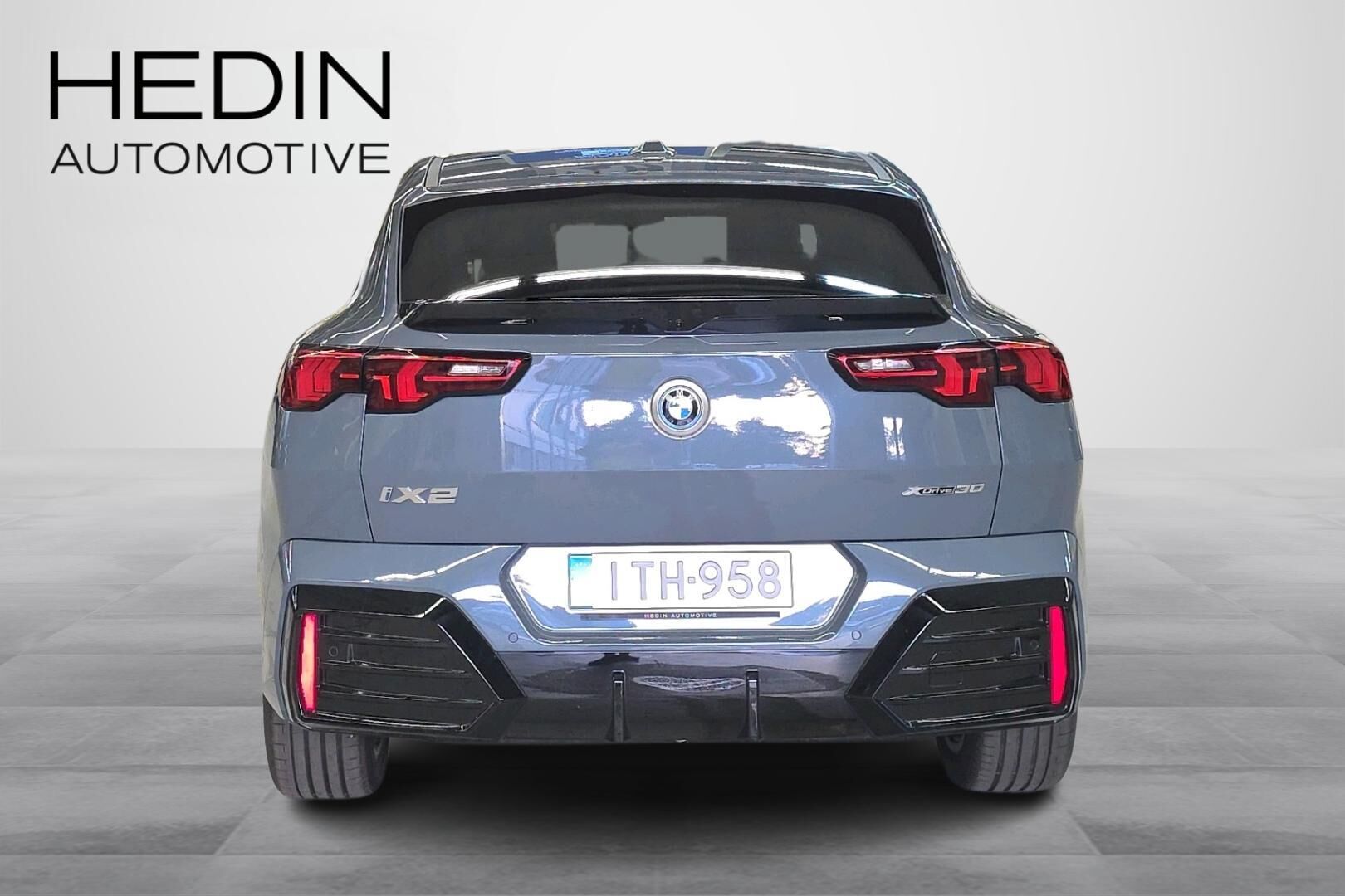 BMW iX2 U10 xDrive30 Fully Charged 2026, kuva 3/24