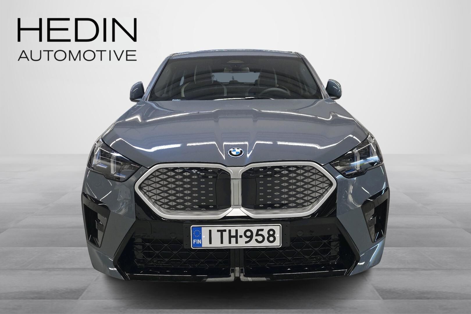 BMW iX2 U10 xDrive30 Fully Charged 2026, kuva 4/24