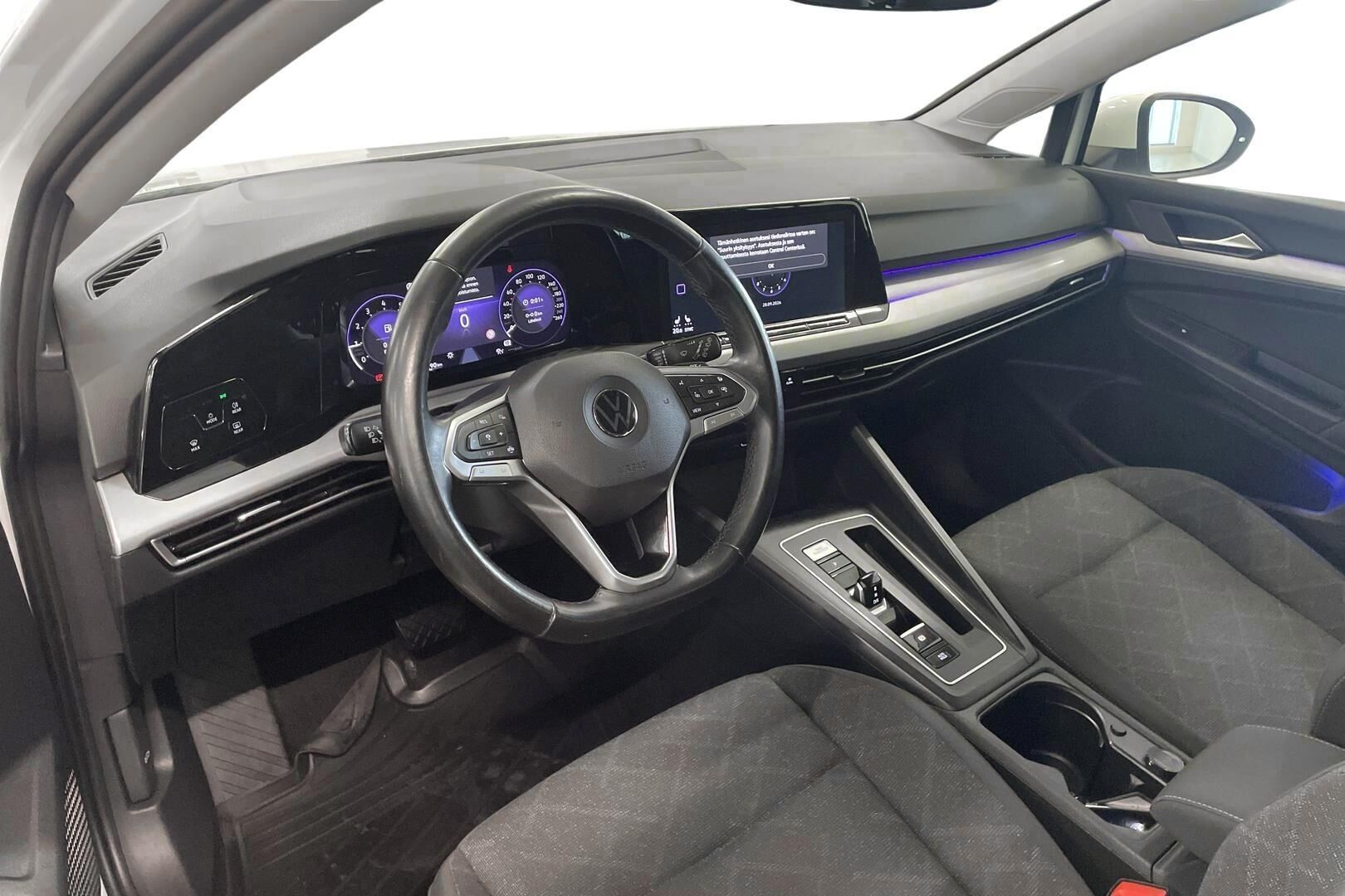 Volkswagen Golf 2021, kuva 7/21