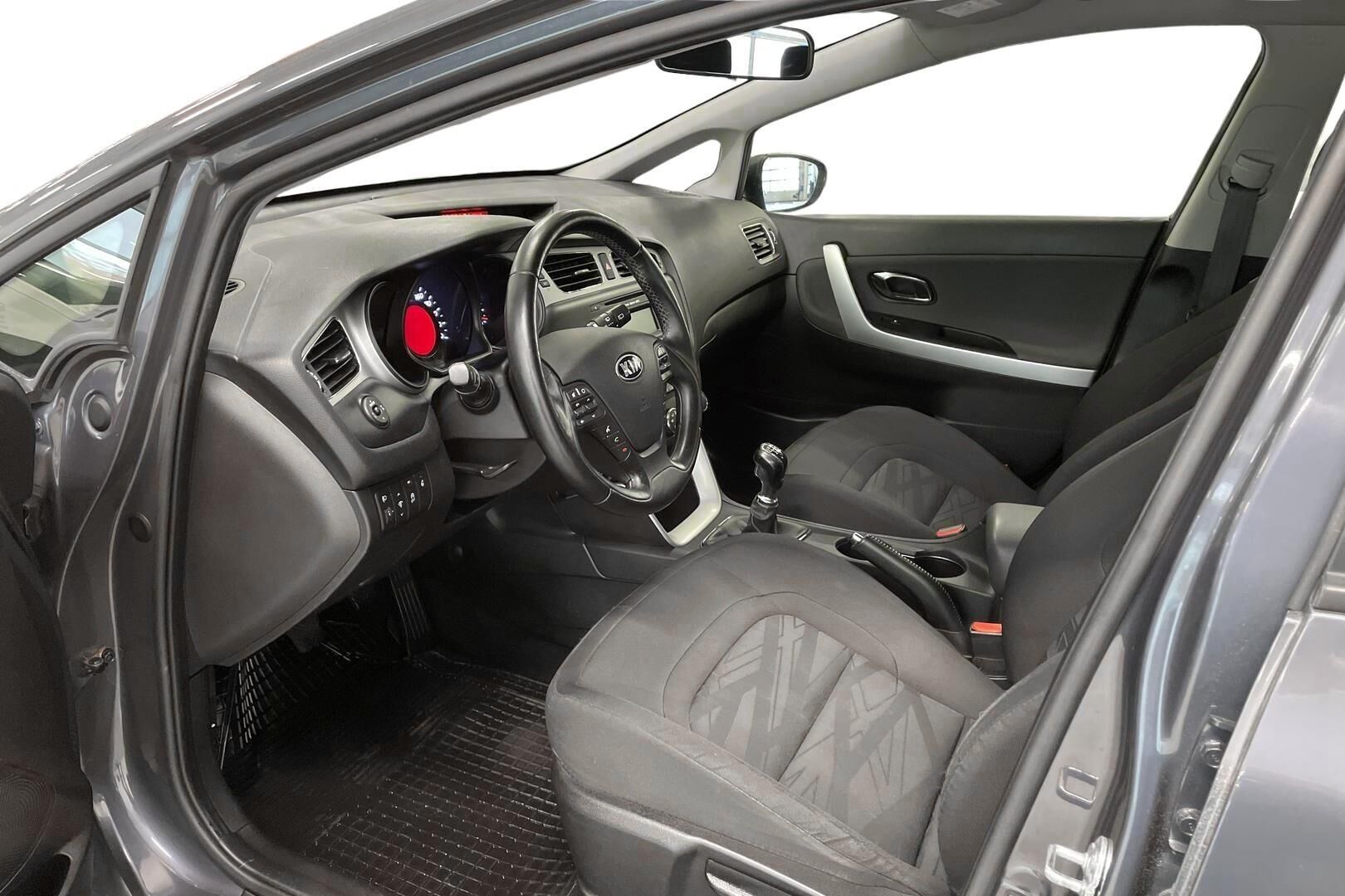 Kia Ceed 1,4 ISG LX SW EcoDynamics 2014, bild 7/19