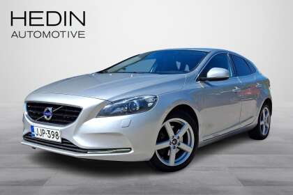Volvo V40 D3 Business // PA-käyttöinen lisälämmitin / Tutka takana / 2 renkaat // - JJP-398