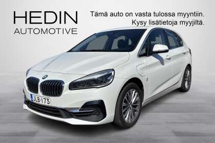 BMW 225 F45 Active Tourer 225xe A Charged Edition Luxury // Nahkaverhoilu / Panorama / ACC / HUD / Kamera // - JLB-173