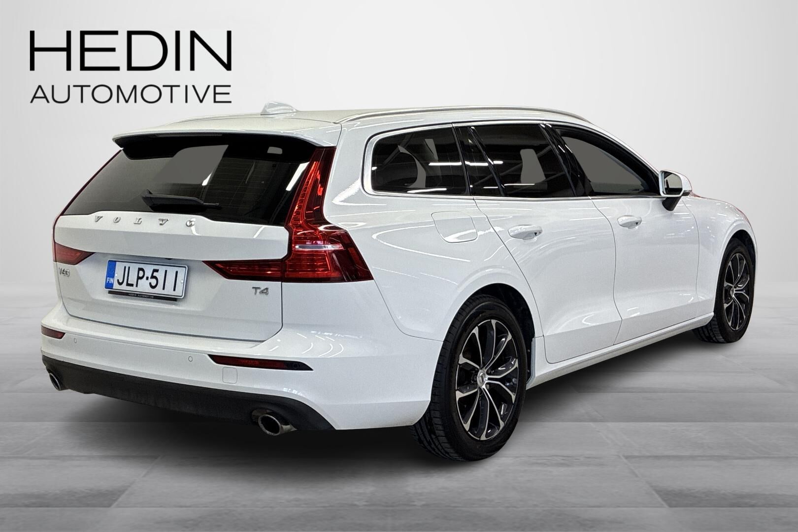 Volvo V60 T4 Business aut 2020, bild 2/20