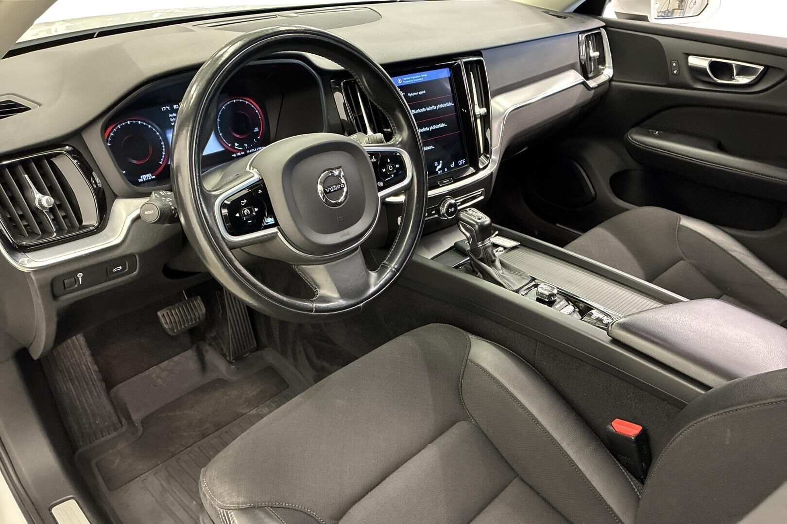 Volvo V60 T4 Business aut 2020, bild 7/20