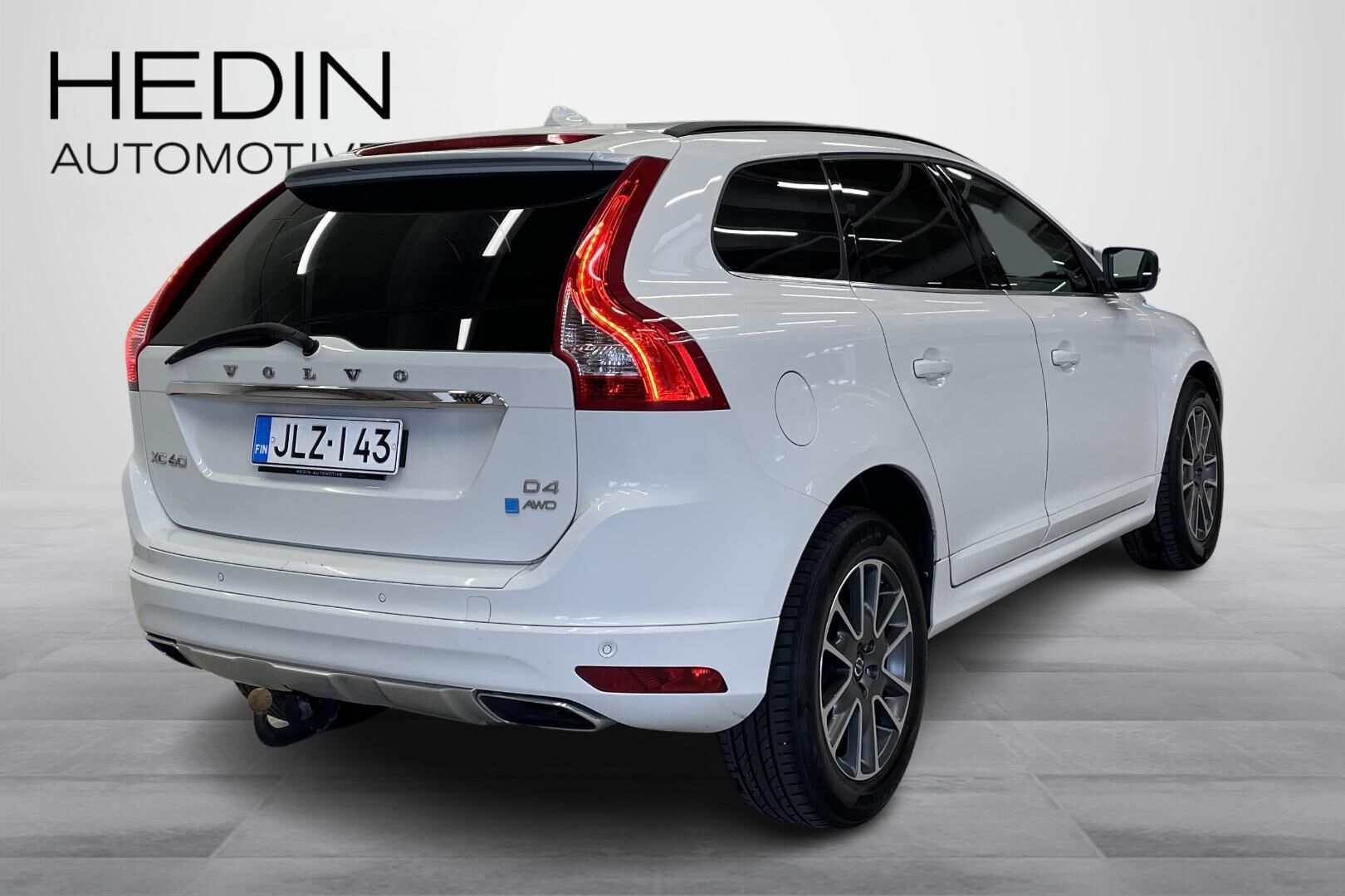 Volvo XC60 D4 AWD Momentum aut Facelift 2013, kuva 2/37