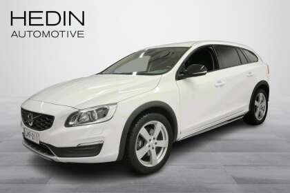 Volvo V60 CROSS COUNTRY D4 AWD Business aut// Webasto / Vetokoukku / Nahat / Kuljettajan-penkki muistilla // - JMF-211