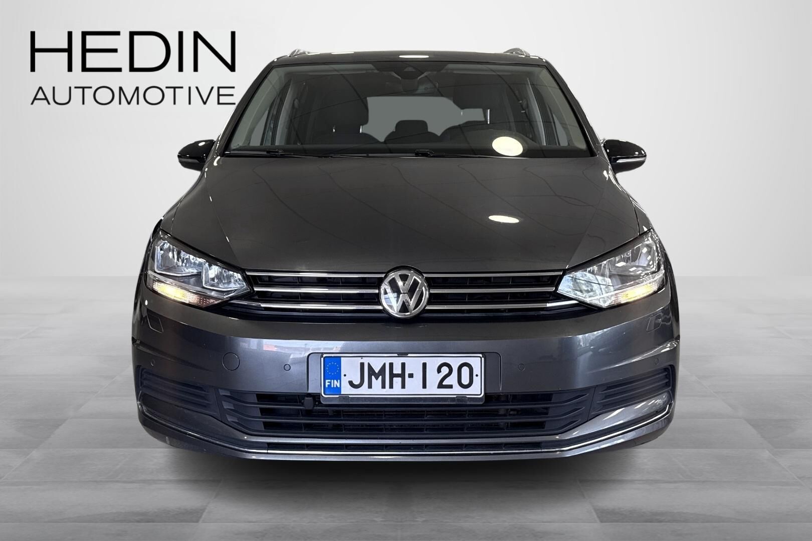 Volkswagen Touran 2019, photo 5/27