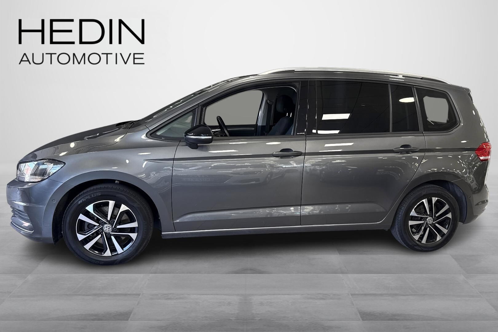 Volkswagen Touran 2019, photo 7/27