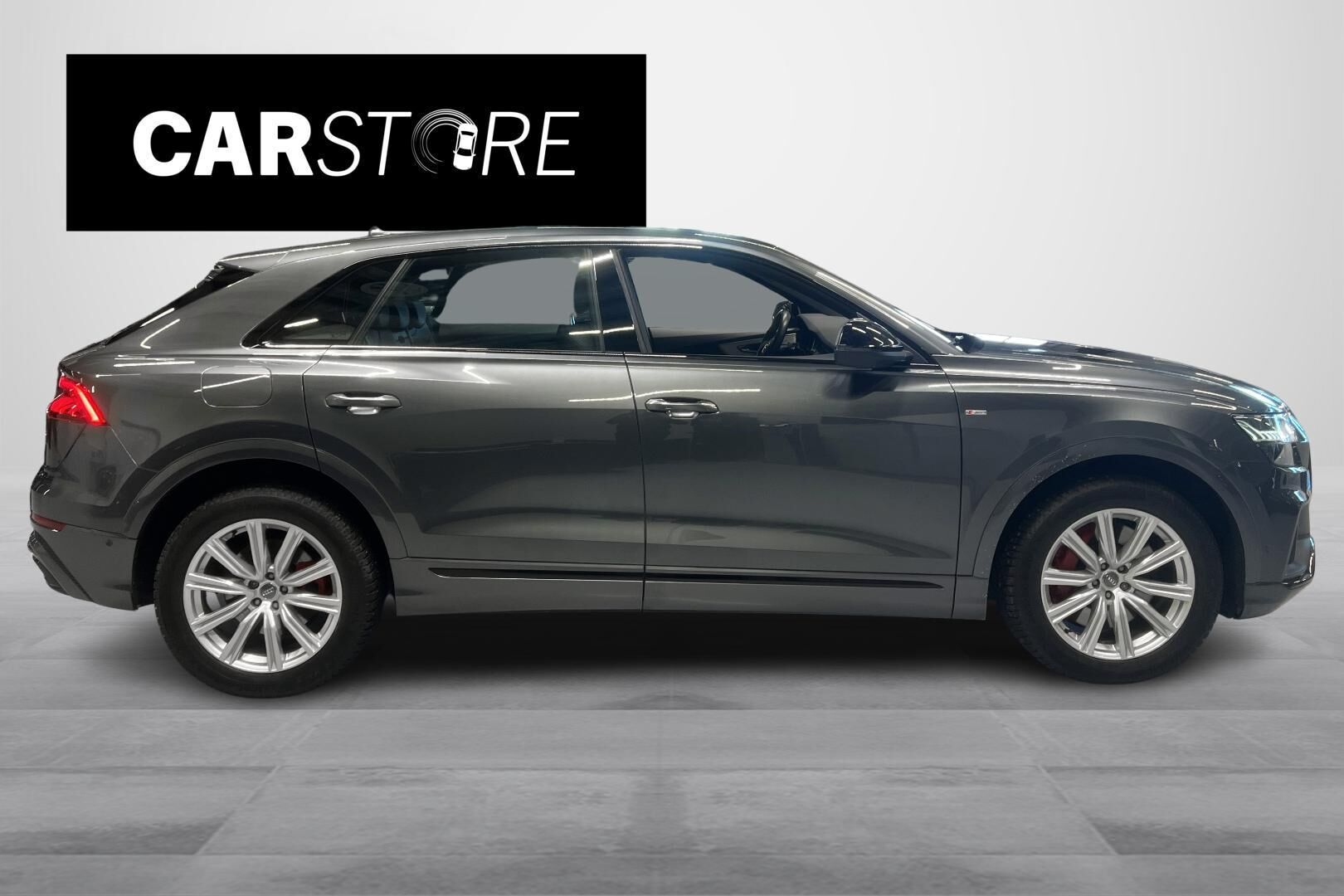 Audi Q8 2022, photo 6/24