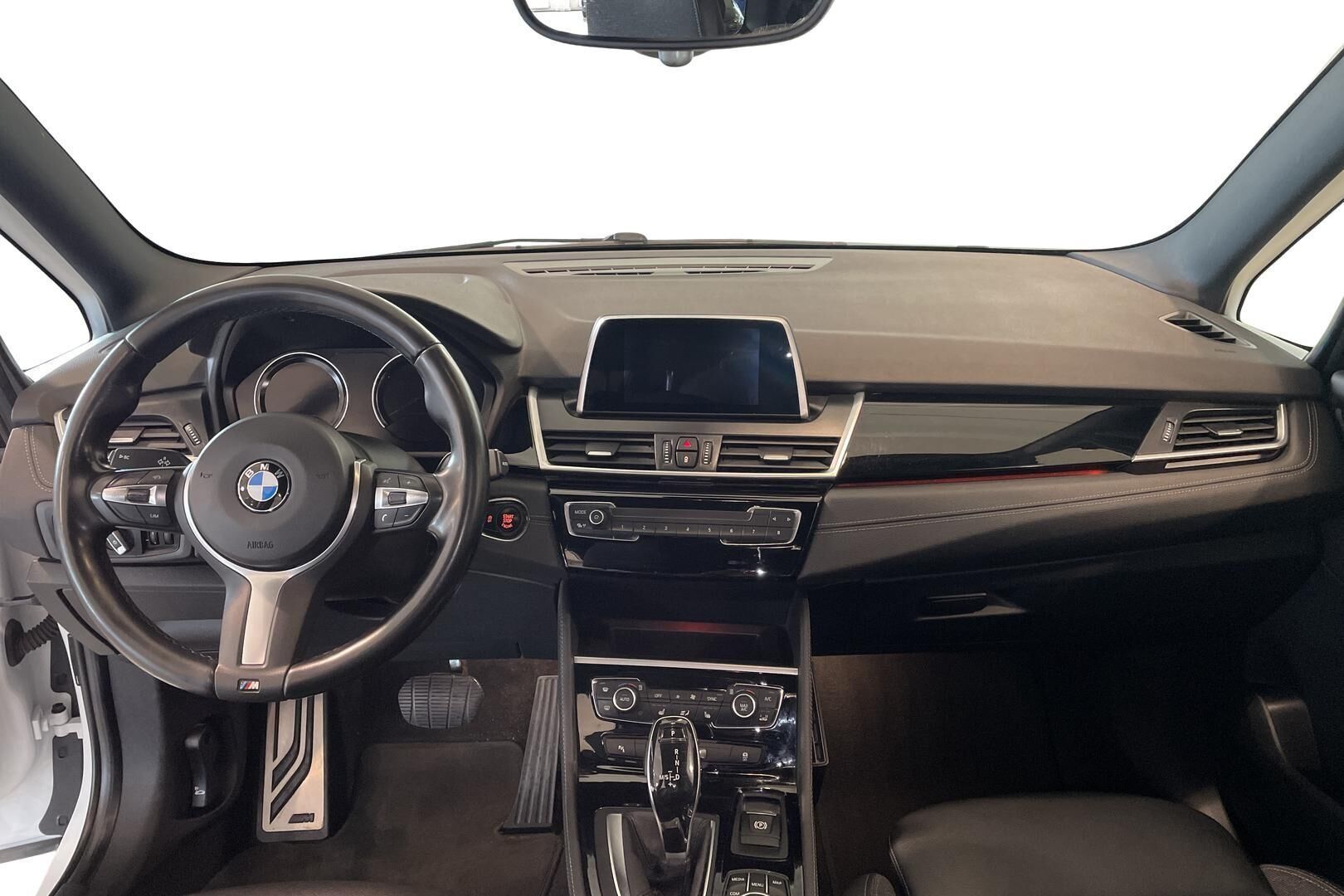 BMW 218 2022, kuva 6/22