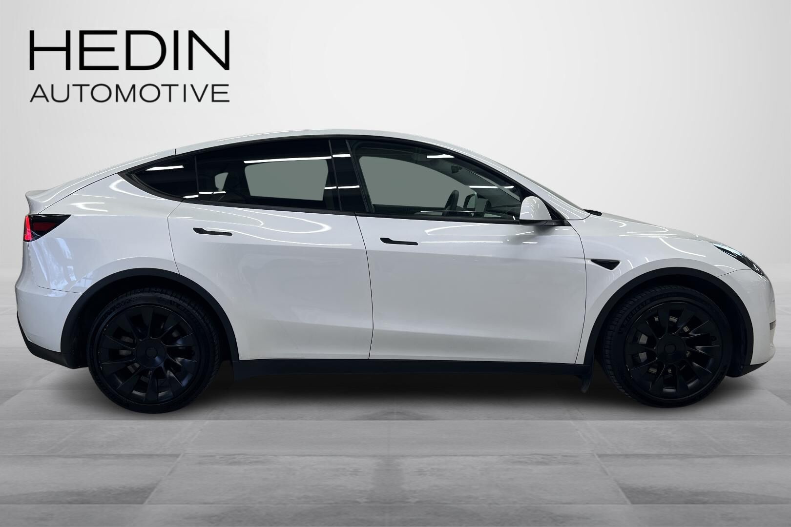 Tesla Model Y Long Range 2023, photo 6/23