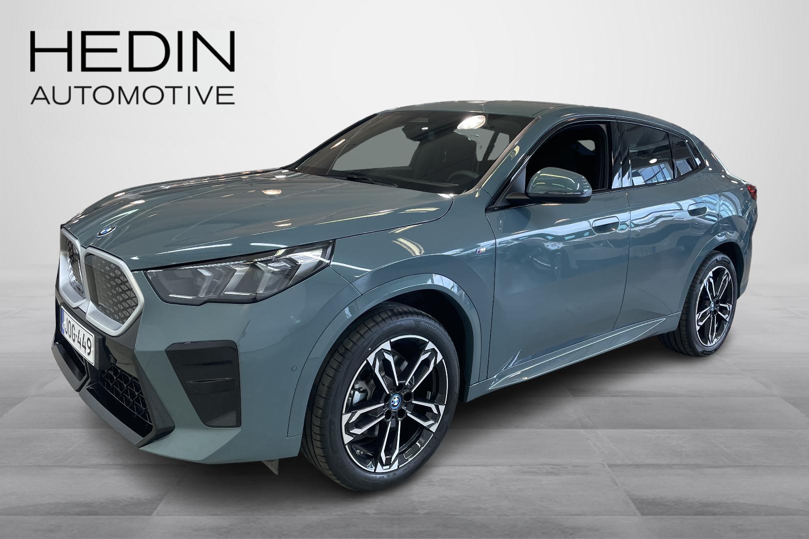 BMW iX2 U10 xDrive30 M Sport // Koukku/ LED/ Urheiluistuimet