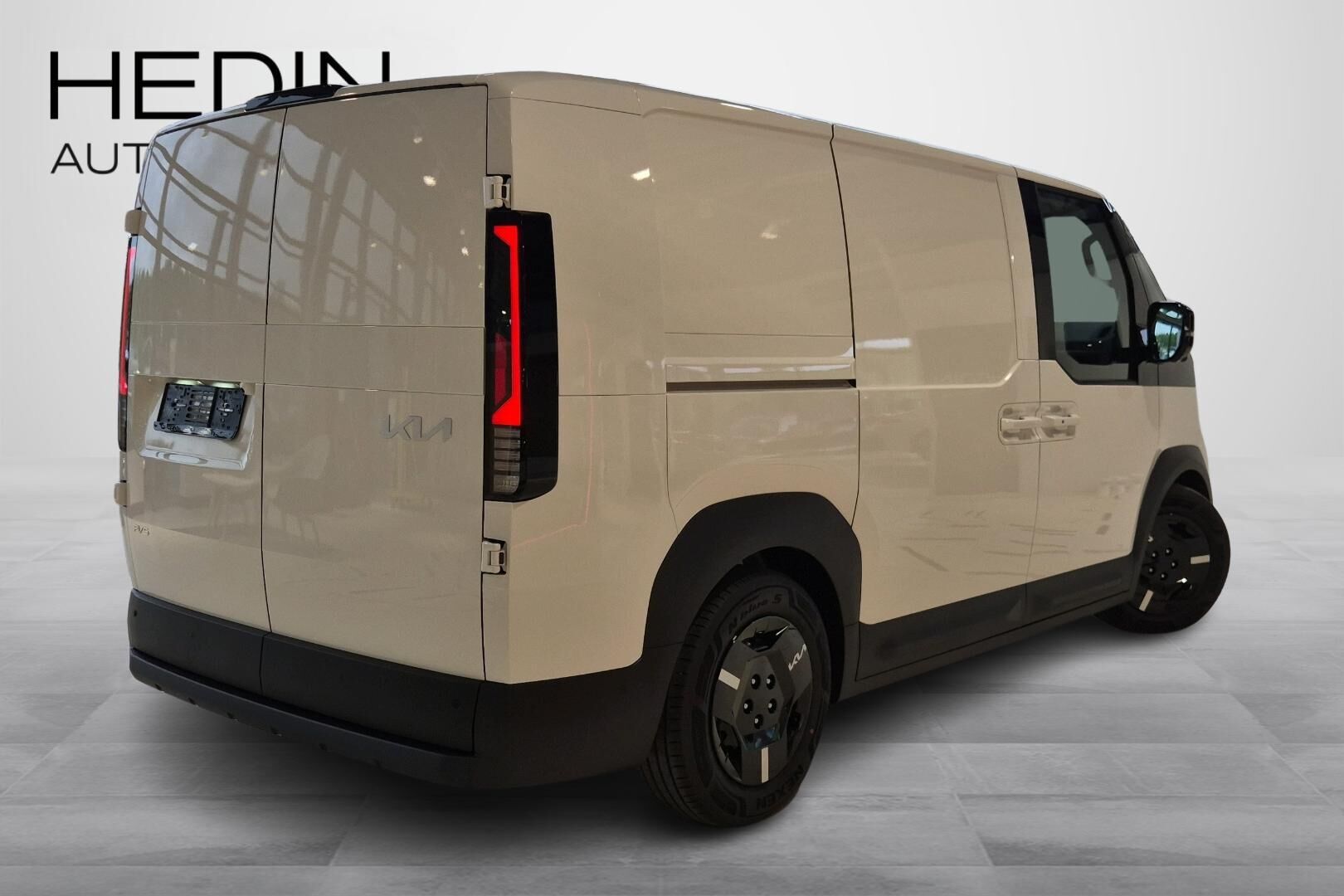 Kia PV5 Cargo 2026, kuva 2/19