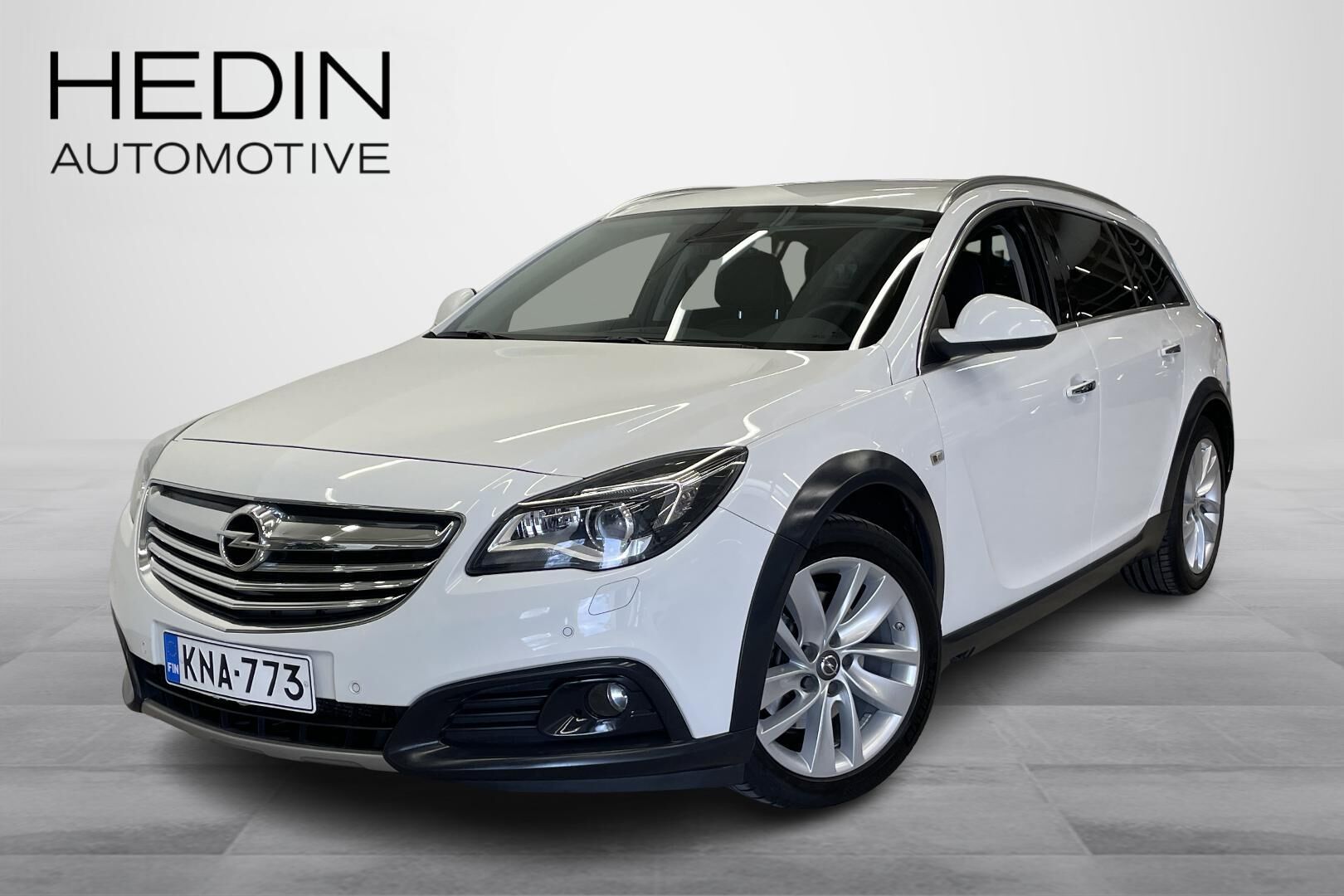 Opel INSIGNIA - KNA-773