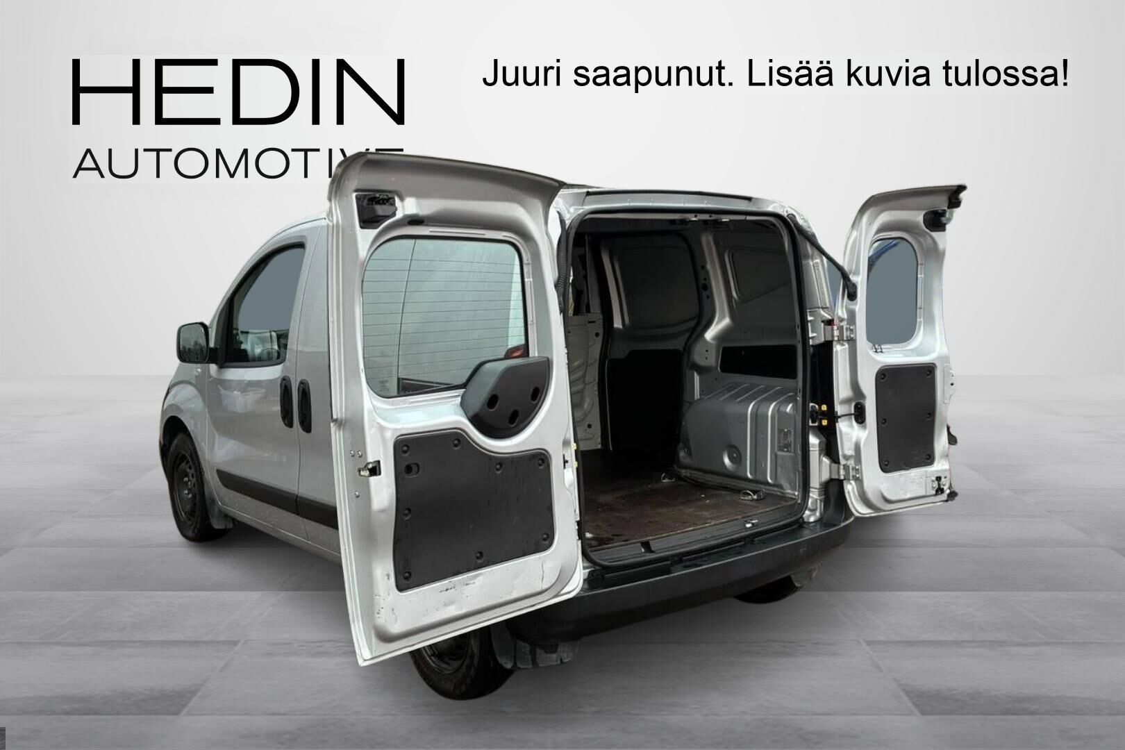 Fiat Fiorino Cargo 1,3 Multijet II 80 SX 2019, bild 2/3