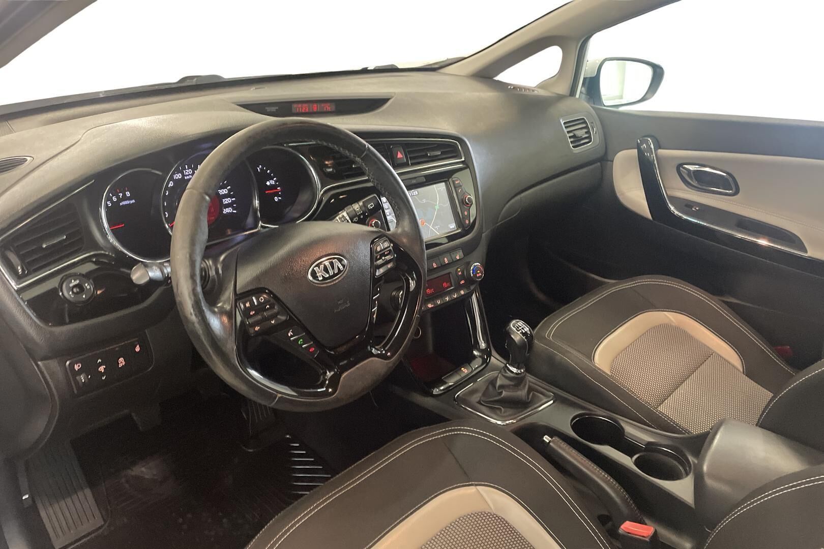 Kia Ceed 2018, kuva 7/20
