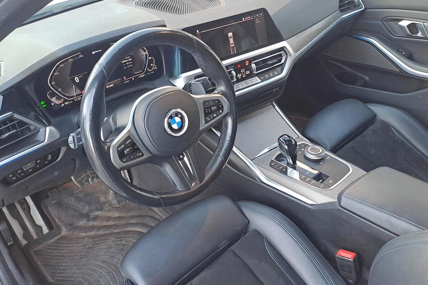 BMW 330 2020, kuva 4/7