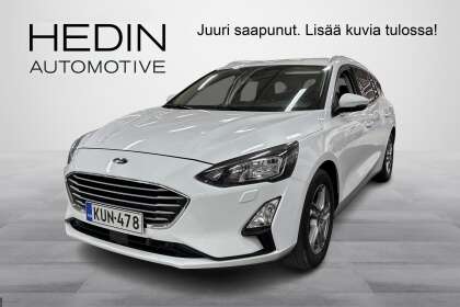 Ford FOCUS 1,0 EcoBoost 100 hv M6 Trend Wagon // Vakkari / P.Kamera / Lohkolämm. / Navi /  1-Omisteinen / - KUN-478