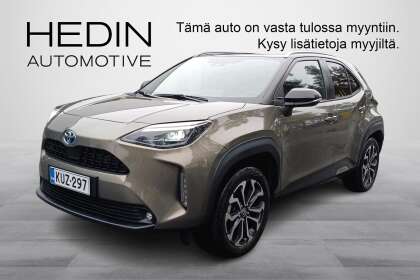 Toyota Yaris Cross 1,5 Hybrid AWD-i Intense// ACC/ Adventure/ Navi/ Avaimeton/ Lämm. ratti/ Peruutuskamera/ Sähköluukku - KUZ-297