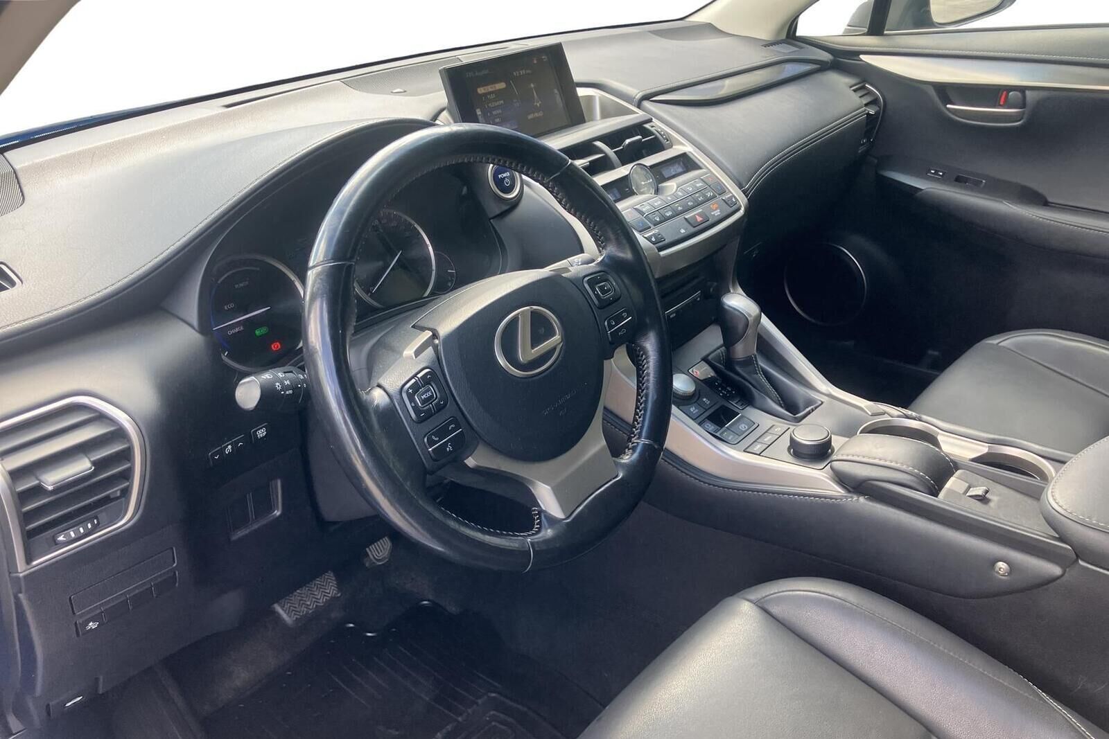 Lexus NX 300h Hybrid A AWD Executive 2016, kuva 7/29