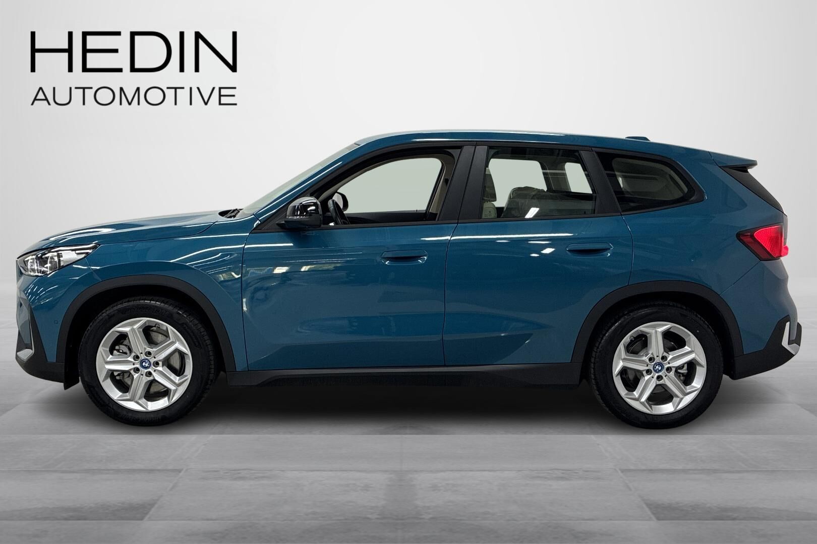 BMW iX1 U11 30 xDrive Charged Plus 2023, kuva 7/27