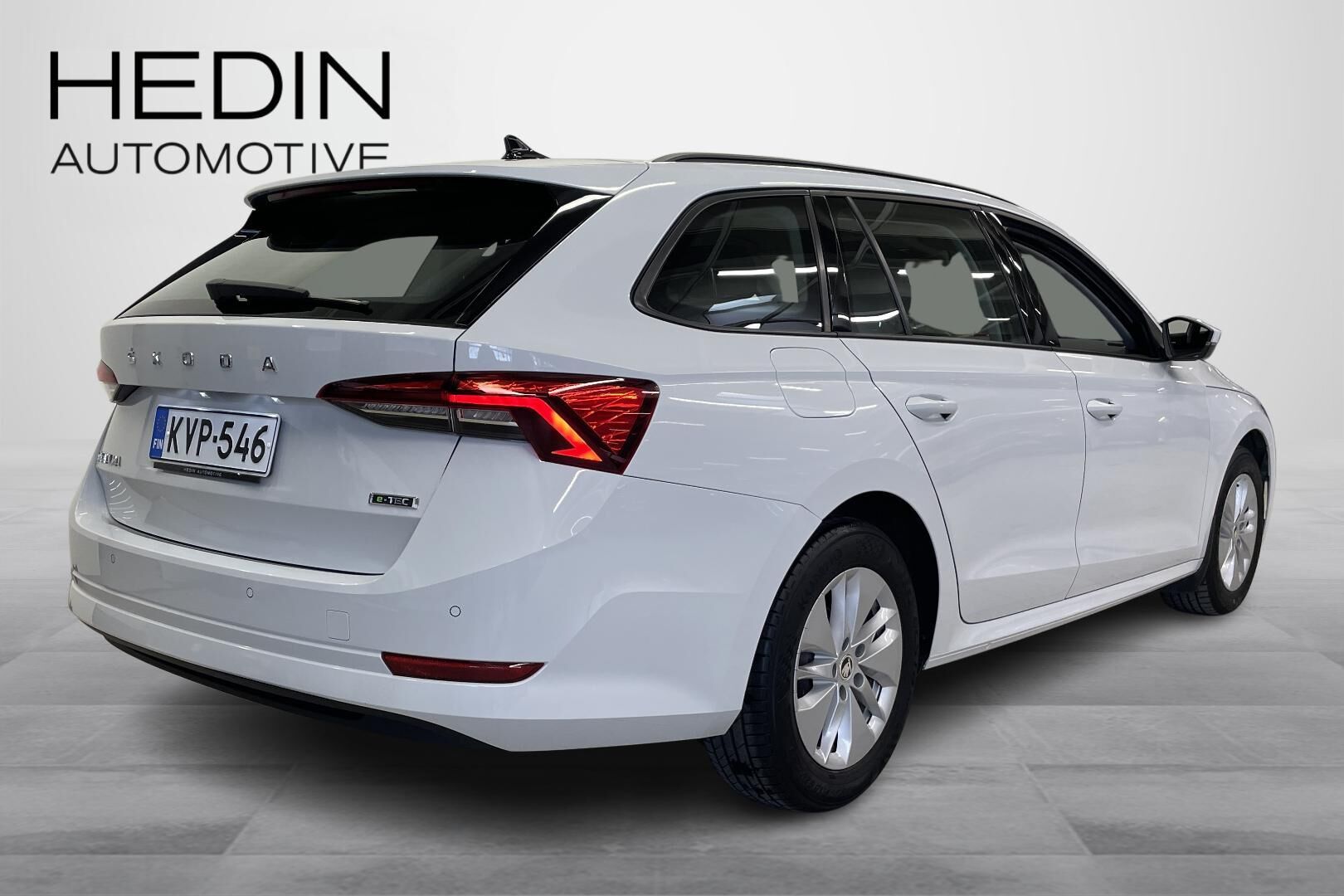 Skoda Octavia 2023, photo 2/18