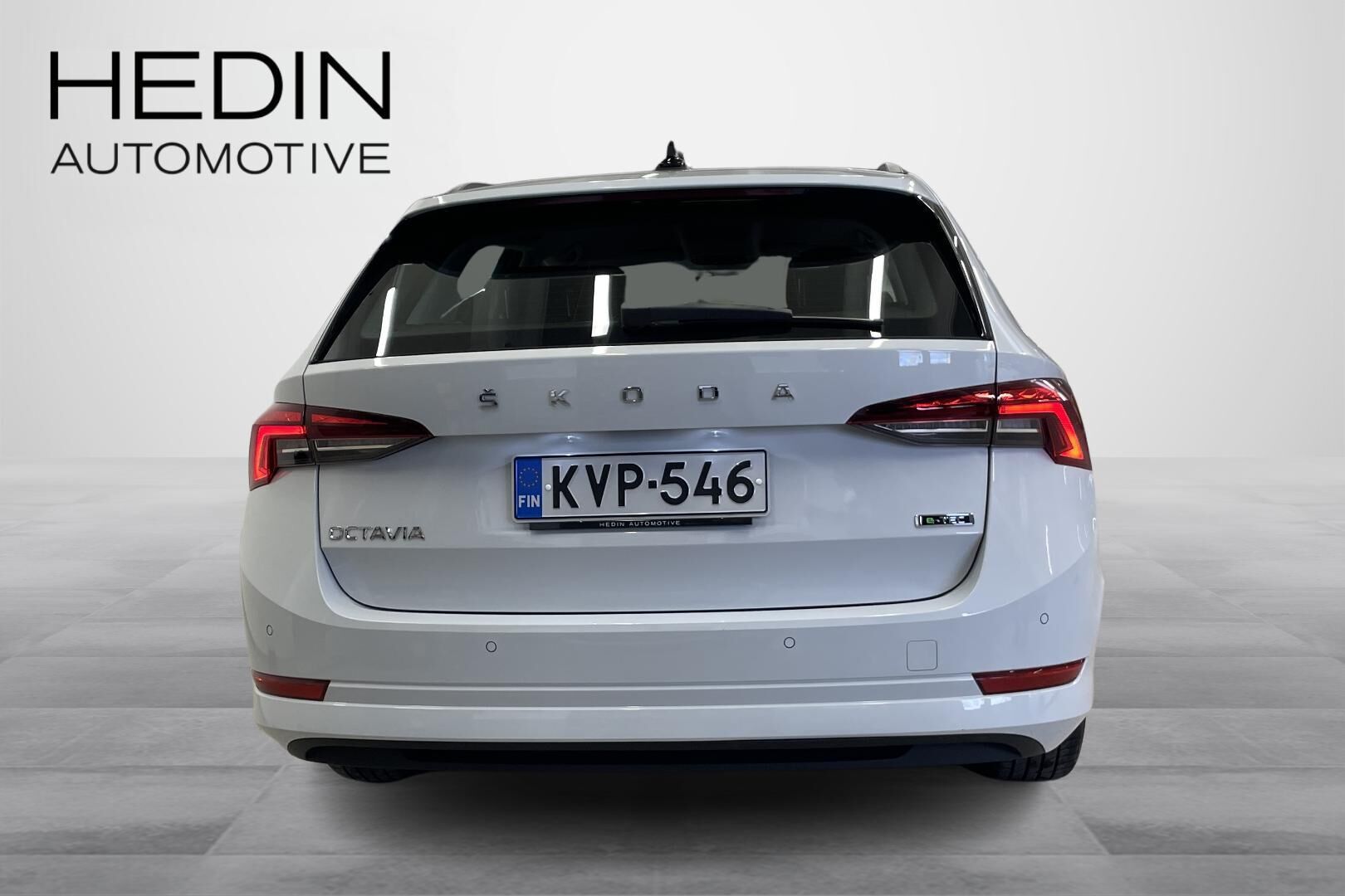 Skoda Octavia 2023, photo 3/18