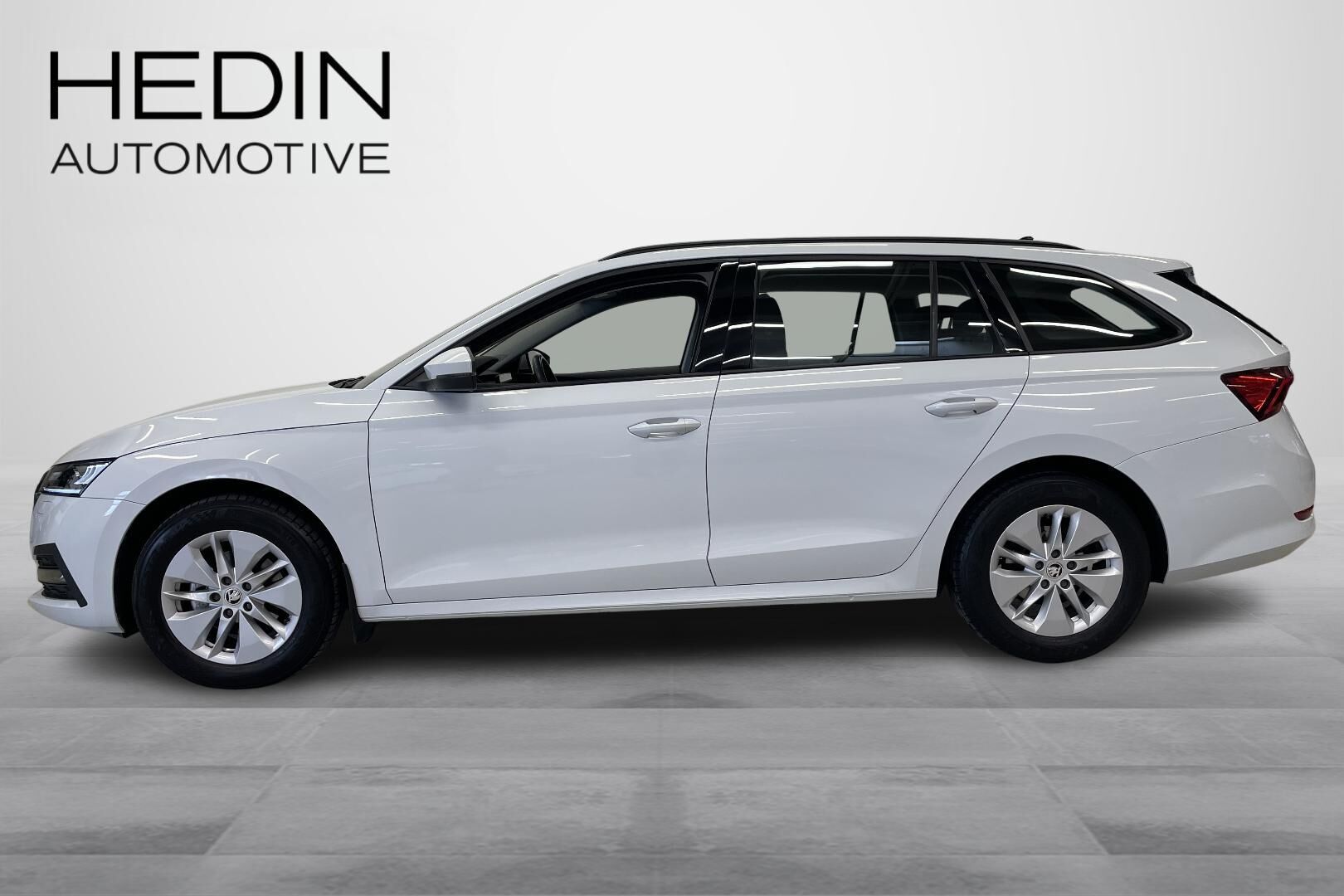 Skoda Octavia 2023, photo 5/18