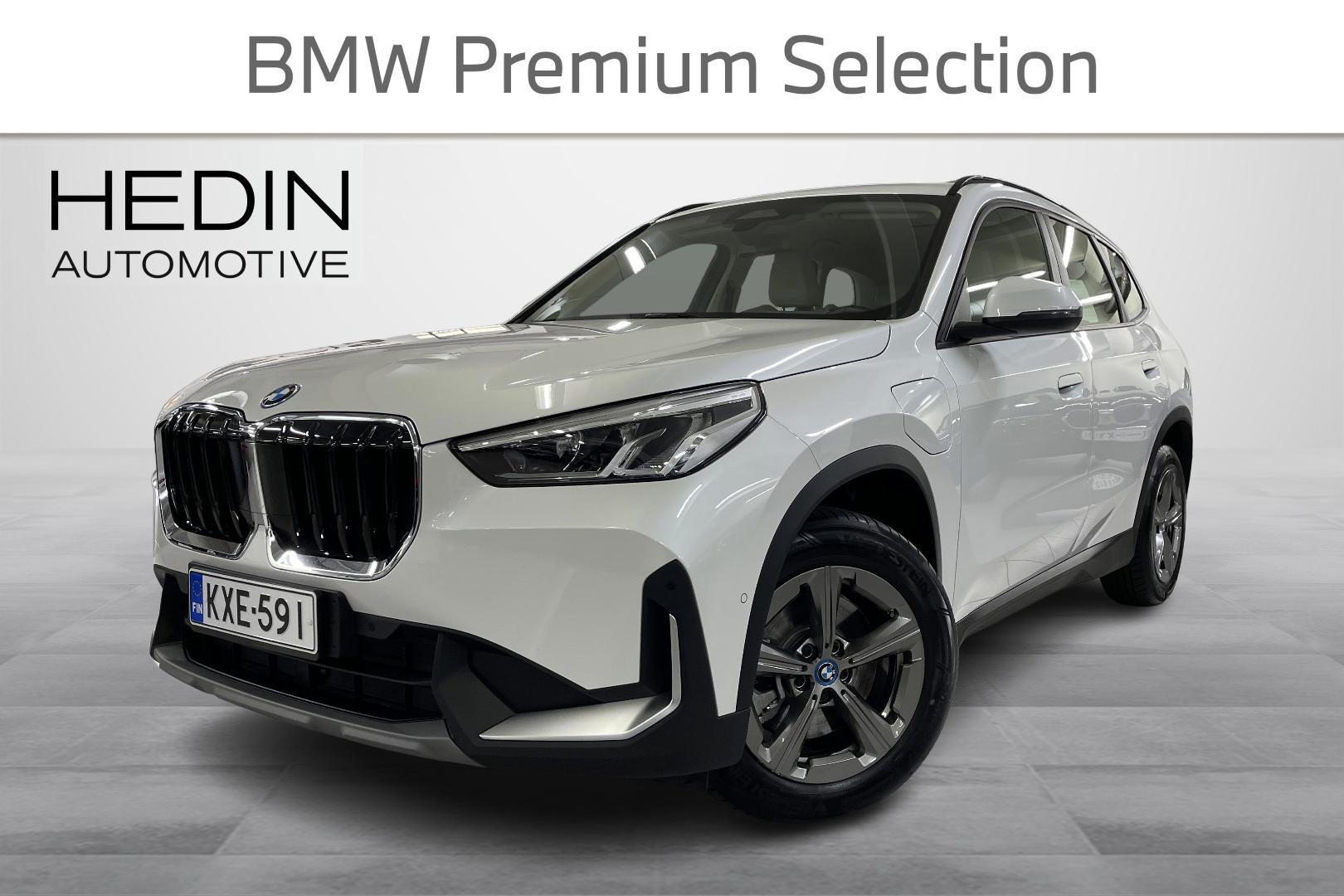 BMW X1 U11 25e xDrive Charged Edition // Urheiluistuimet & Vaalea sisusta/ Parking assistant/ LED/ Koukku