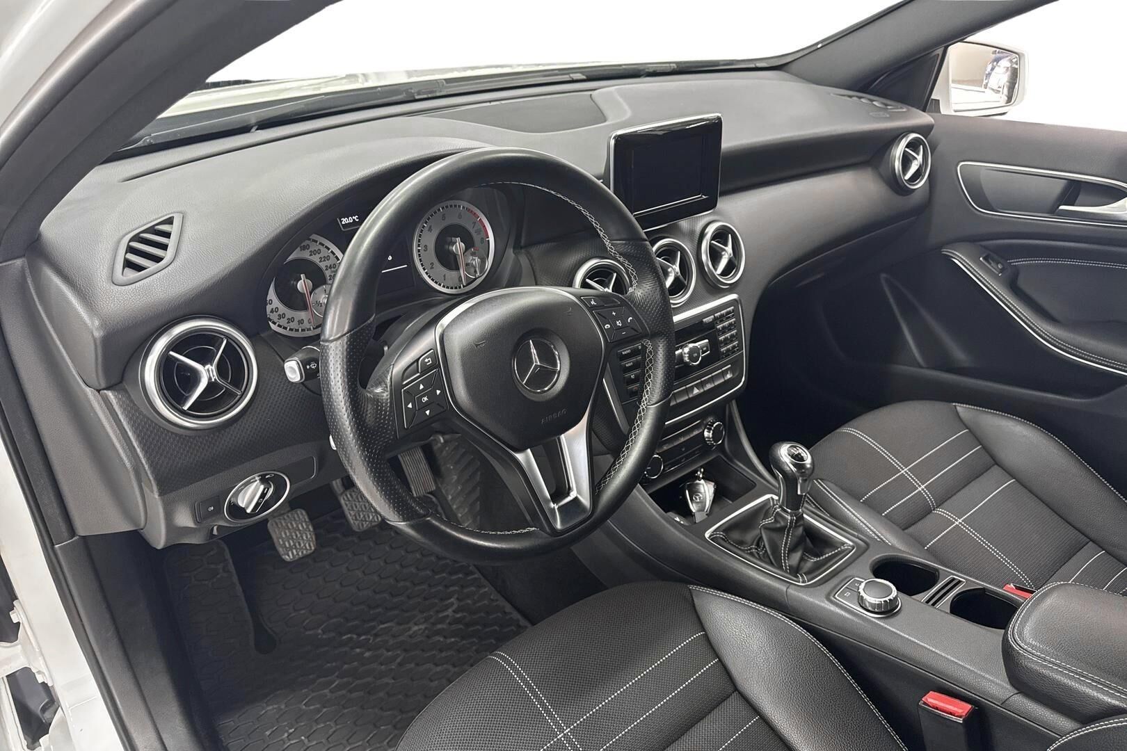 Mercedes-Benz A 180 BE 2012, photo 7/16