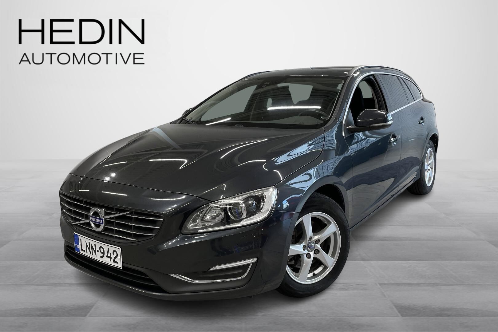 Volvo V60 - LNN-942