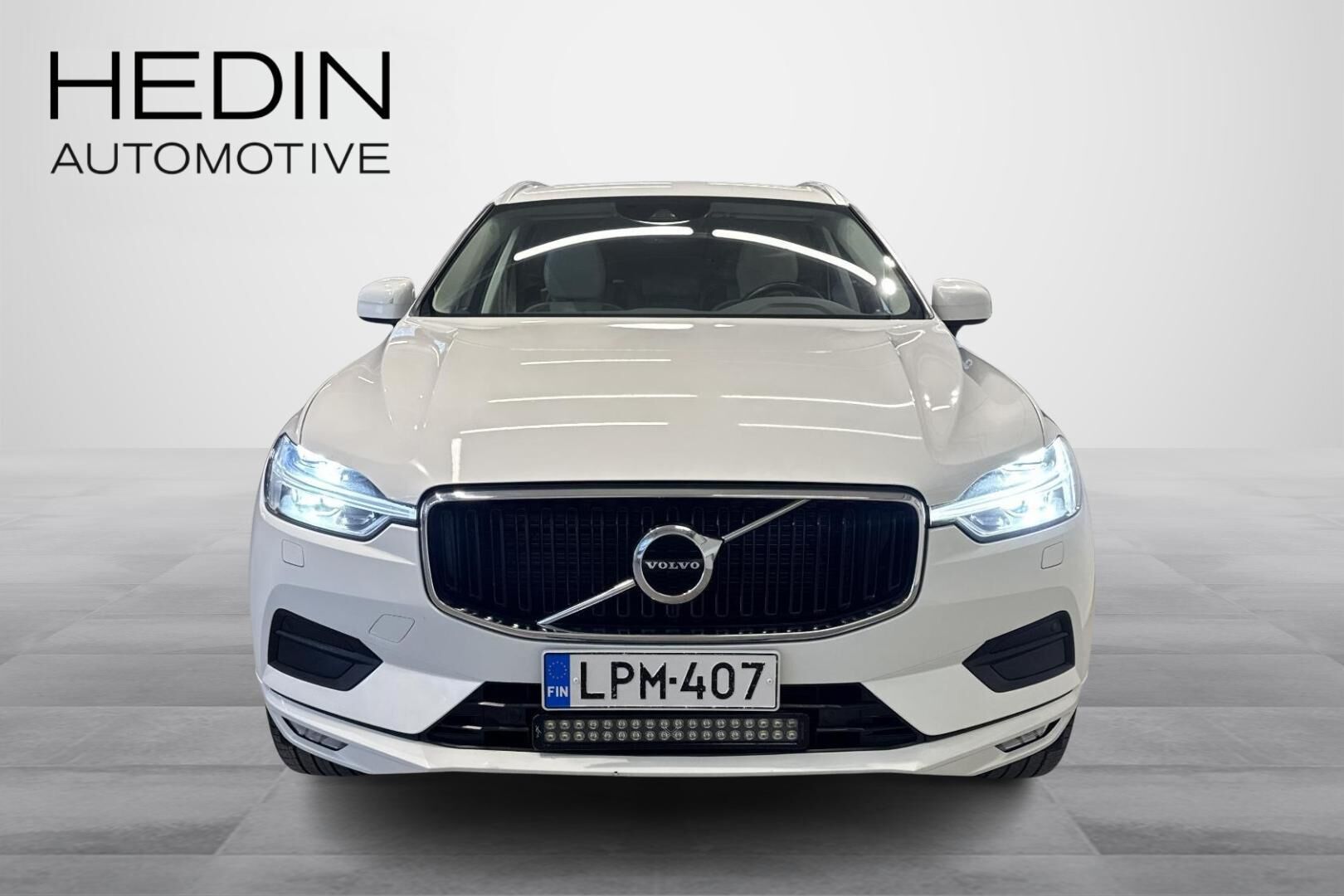 Volvo XC60 B4 AWD D-MHEV Momentum aut. 2021, bild 6/23