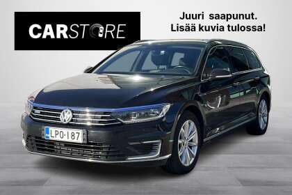 Volkswagen PASSAT Variant GTE Plug-In Hybrid 160 kW (218 hv) DSG // Vetokoukku / Webasto / ACC / Kamera / Alcantara - LPO-187