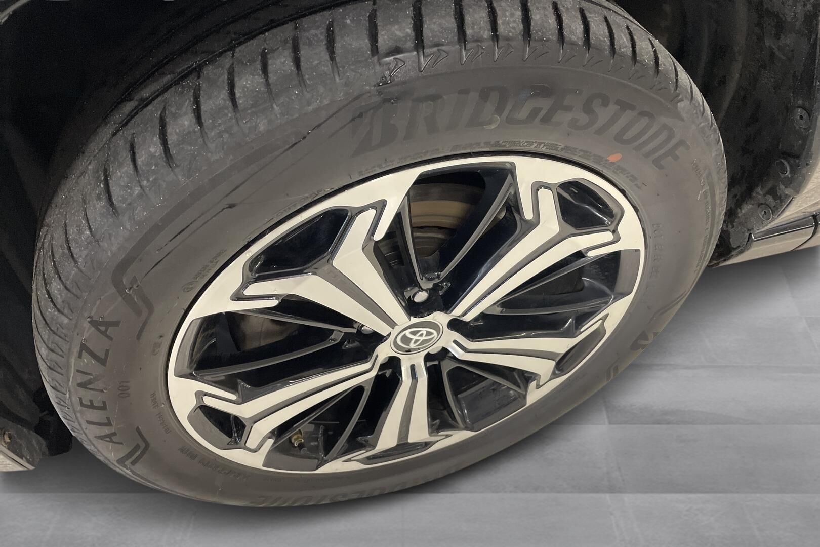 Toyota RAV4 Plug-In 2021, kuva 4/5