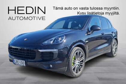 Porsche CAYENNE S E-hybrid // Merkkihuollettu / BOSE / Surround View / Sport chrono / Kahdet renkaat aluvanteilla // - LRC-100