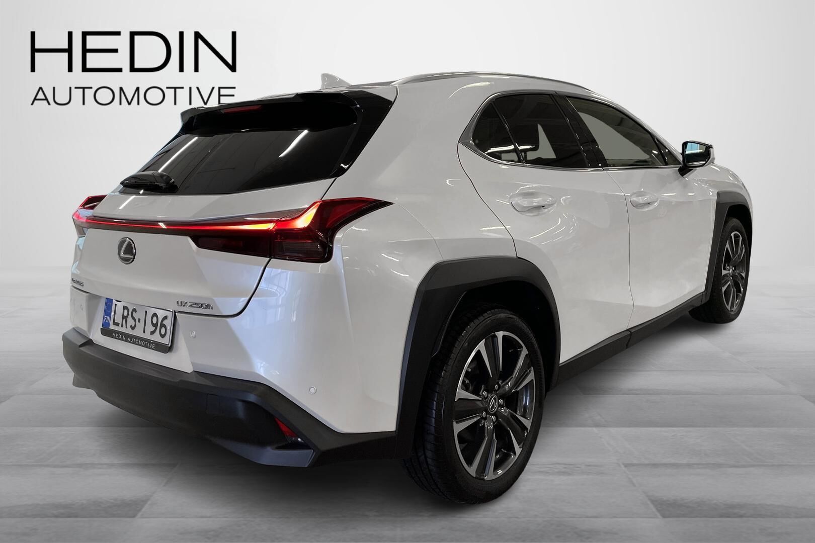 Lexus UX 250h Business 2022, kuva 2/20