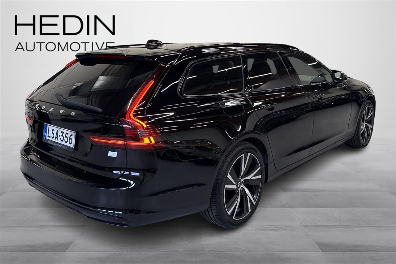 Volvo V90 2023, kuva 3/31