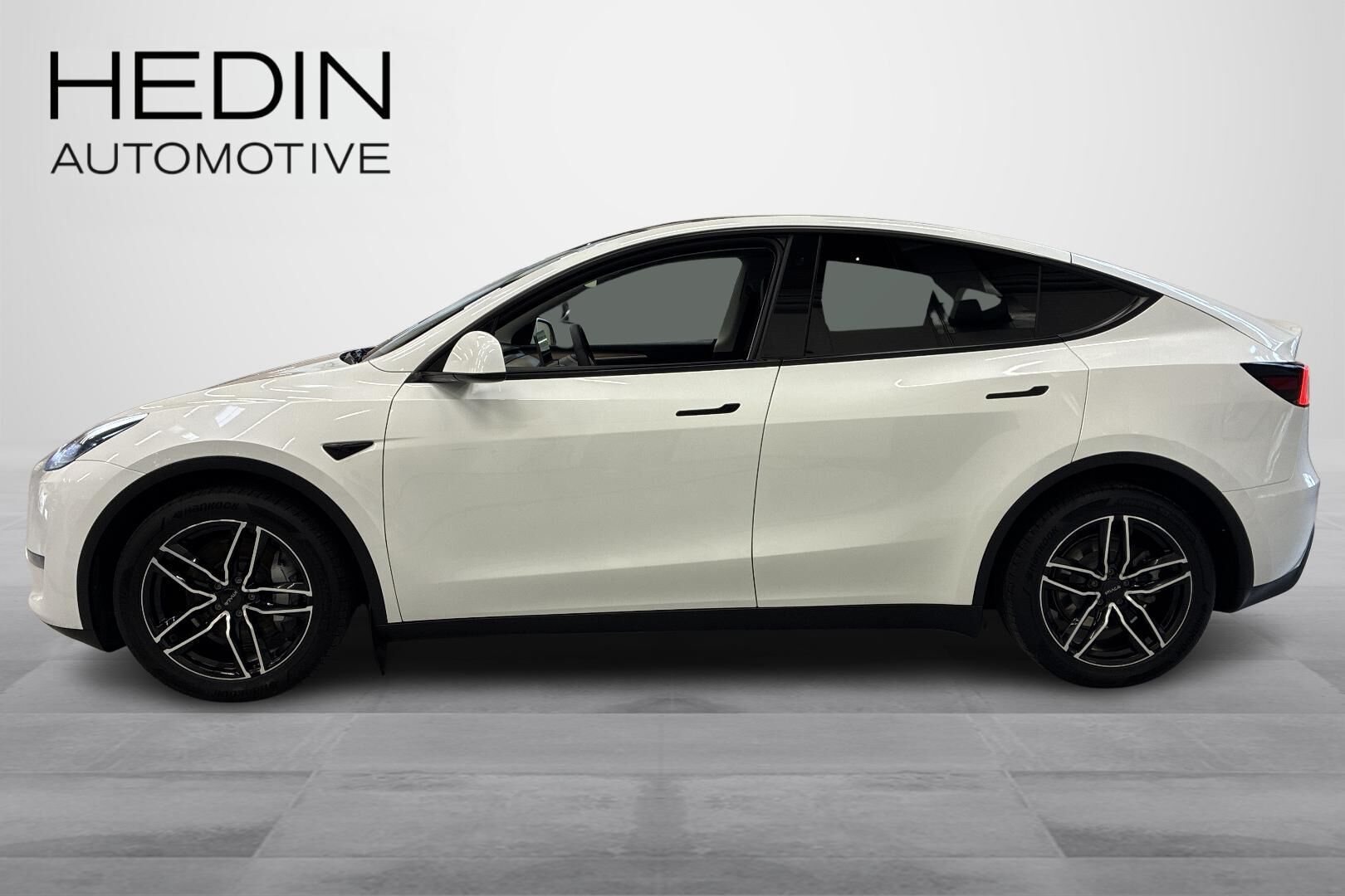 Tesla Model Y Long Range 2022, kuva 7/26