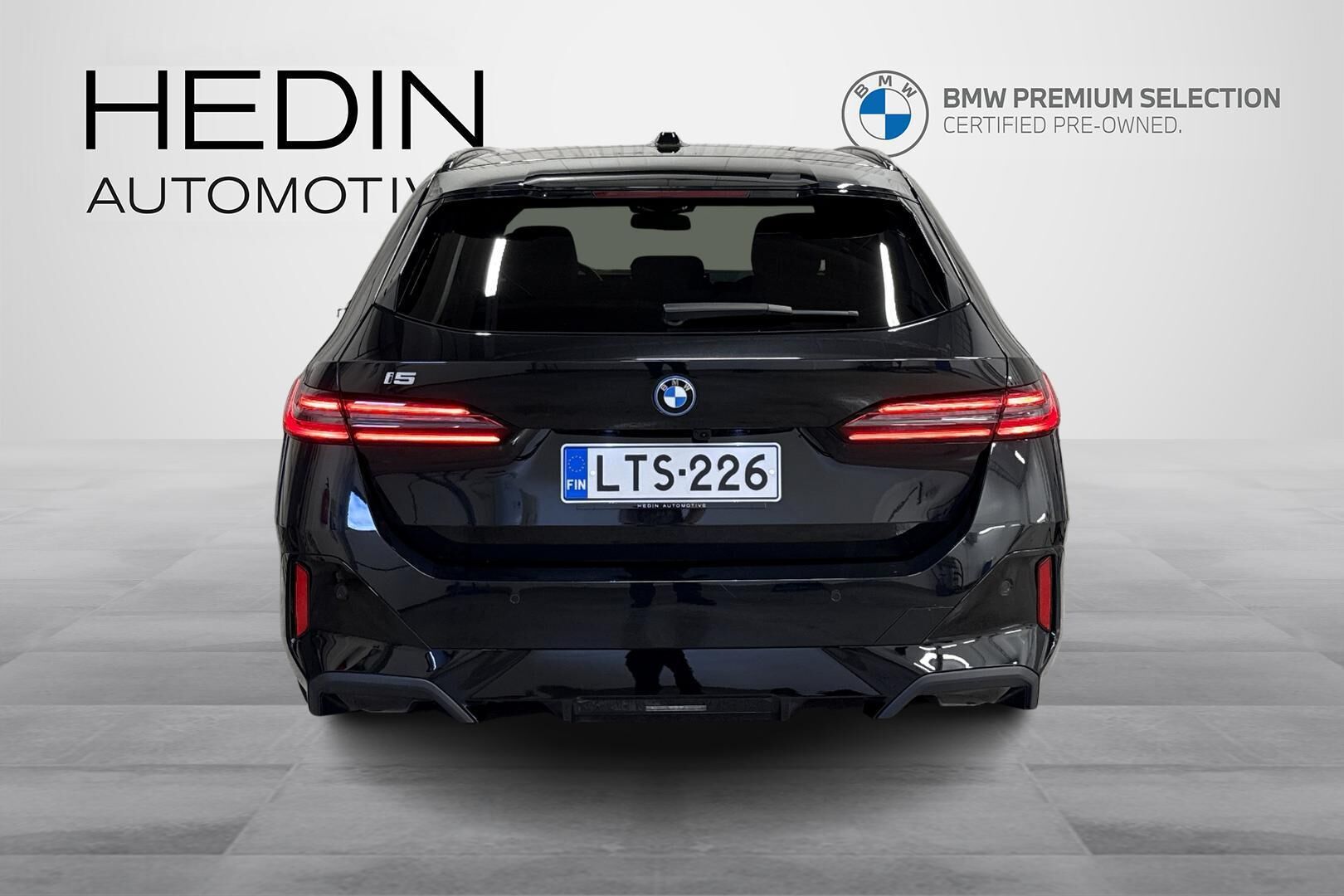 BMW i5 G61 Touring xDrive40 M Sport PRO 2025, kuva 5/49