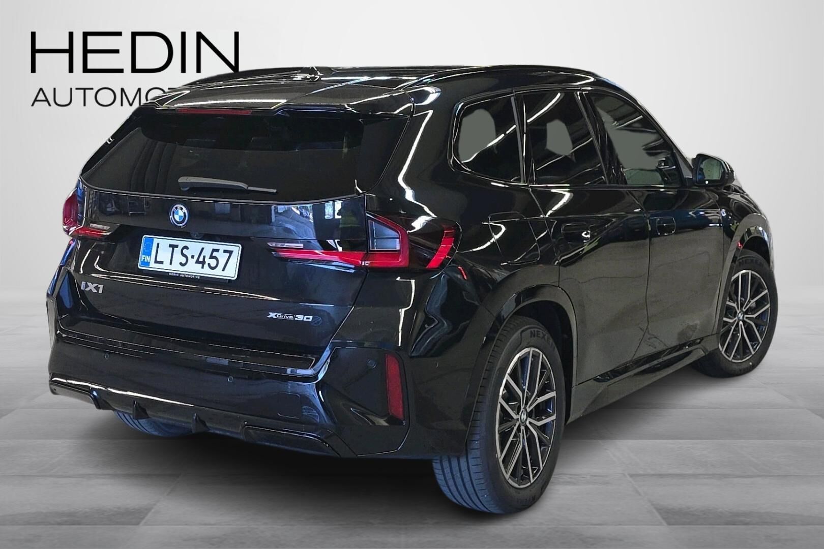 BMW iX1 U11 xDrive30 Fully Charged 2026, kuva 2/24
