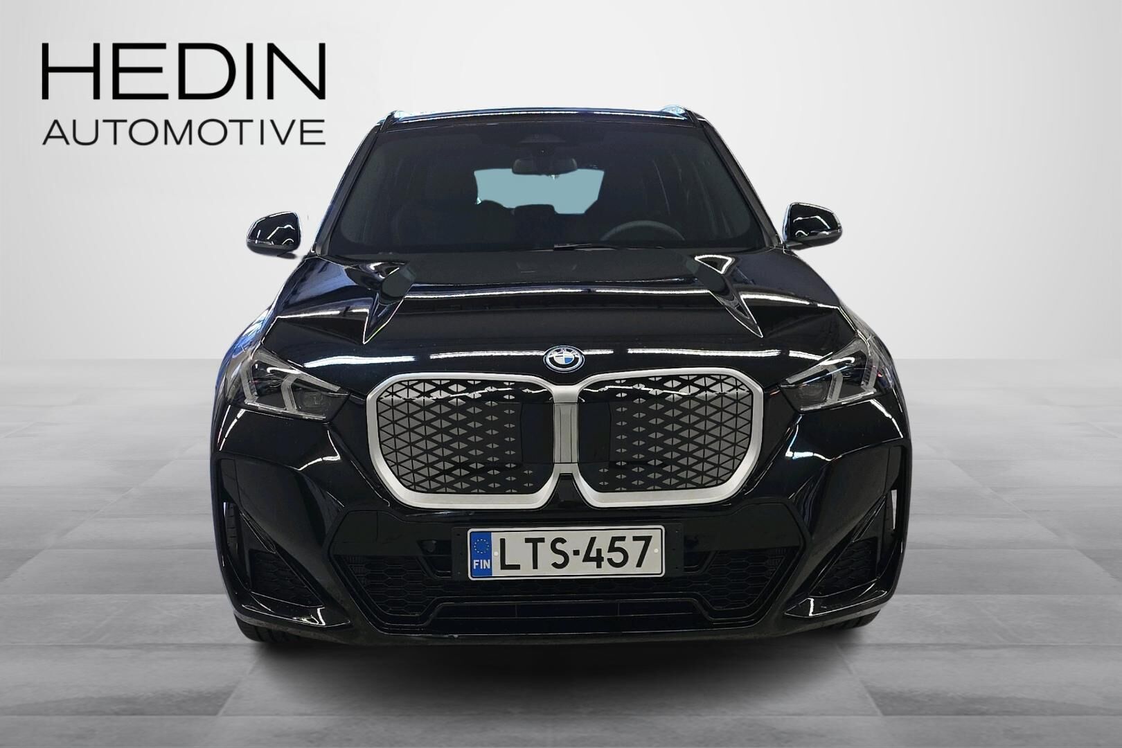 BMW iX1 U11 xDrive30 Fully Charged 2026, kuva 4/24