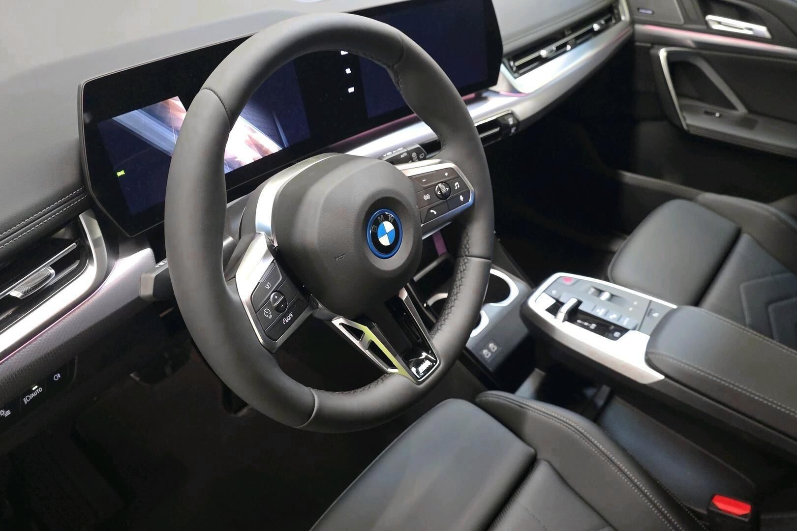 BMW iX1 U11 xDrive30 Fully Charged 2026, kuva 7/24