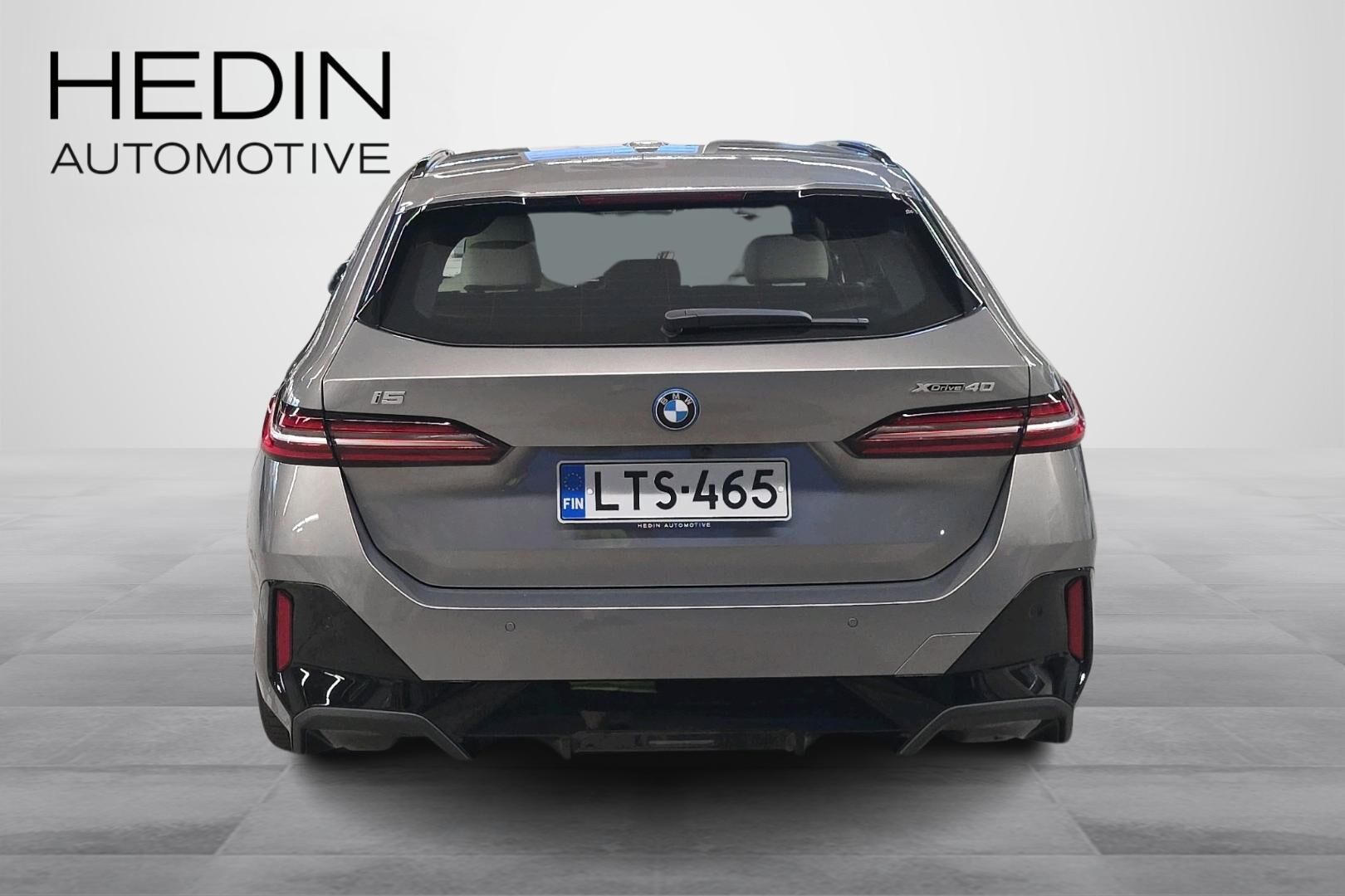 BMW i5 Touring xDrive40 M Sport 2026, photo 3/24