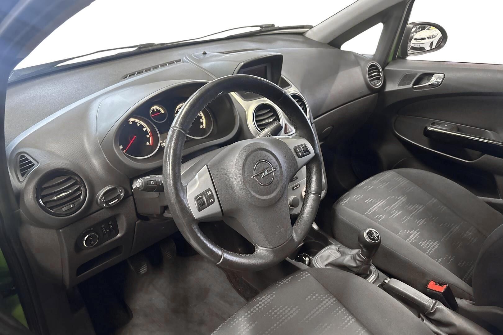 Opel Corsa 2012, bild 7/27